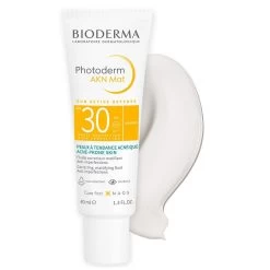 Fluido Opacizzante Spf30 Akn Mat Pelli Da Miste A Grasse 40ml Photoderm AKN Mat Peaux à Tendance Acnéique Bioderma -Negozi di cosmetici 102390